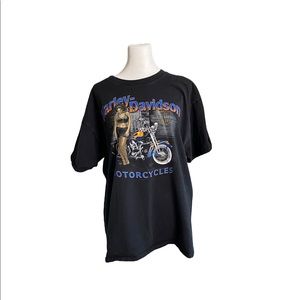 Vintage Harley Davidson shirt.